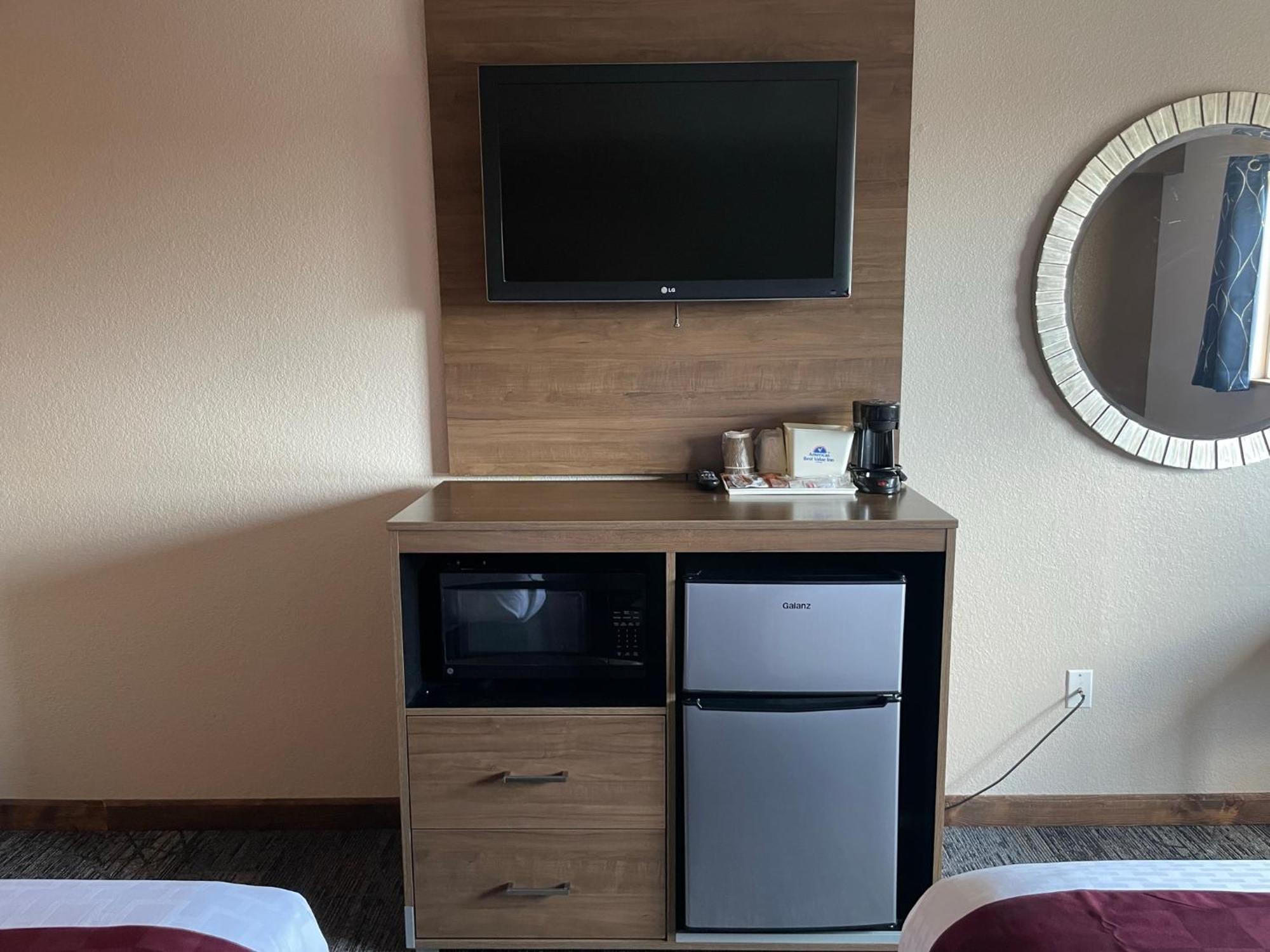Americas Best Value Inn Lynnwood Exterior foto